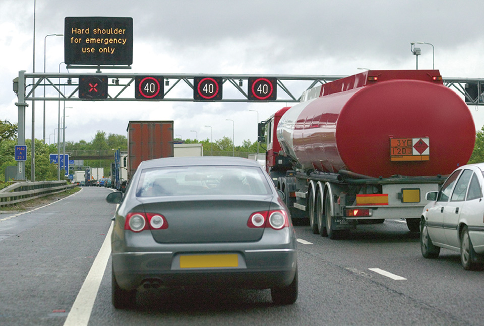 Rule 269: Overhead gantry showing red cross over hard shoulder